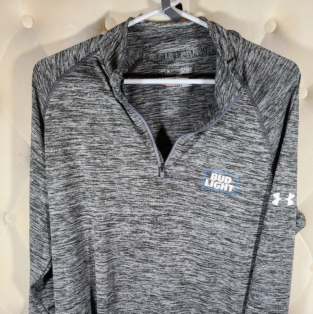 Under Armor Bud Light 1/4 Zip Pull Over in Men's XL.